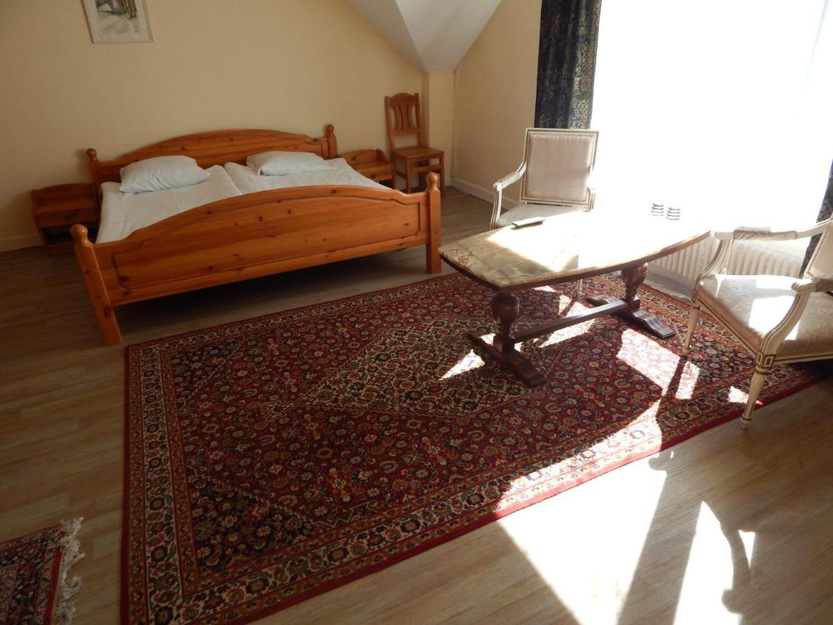 Motel Brencis Iecava Bagian luar foto