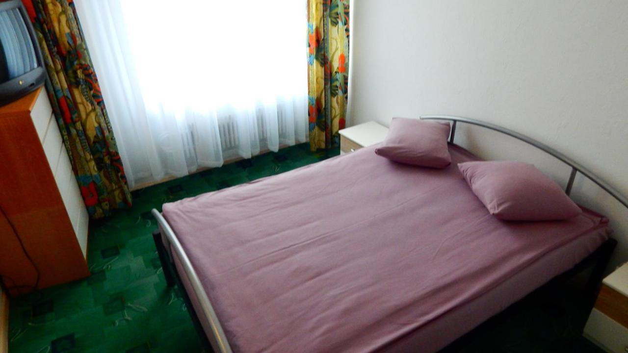 Motel Brencis Iecava Bagian luar foto