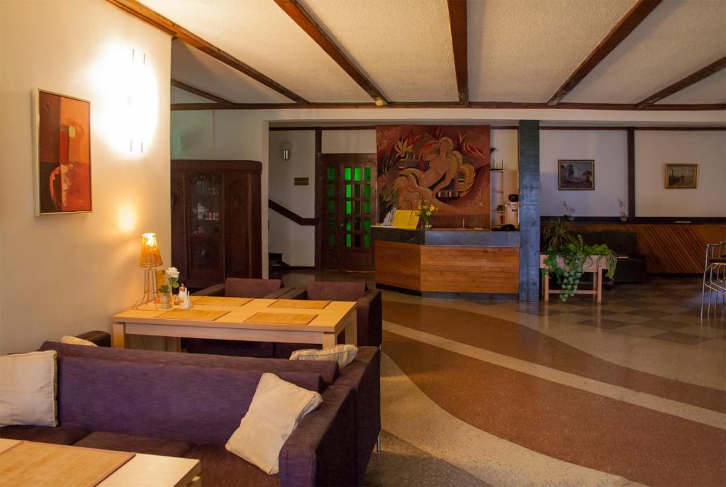 Motel Brencis Iecava Bagian luar foto